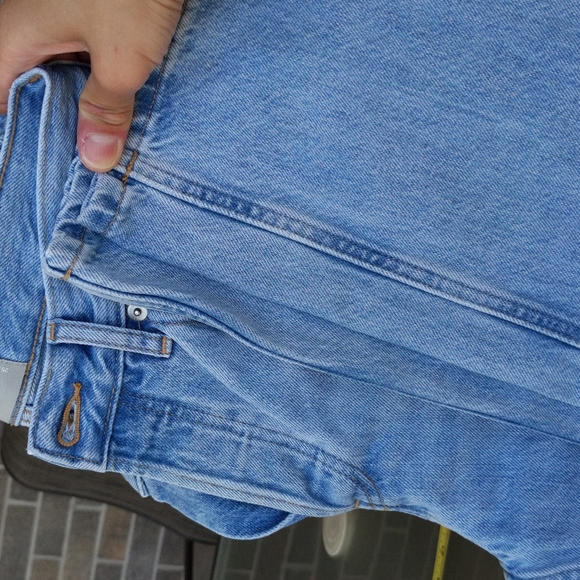 Everlane 90's Cheeky Jean - Picture 12 of 16